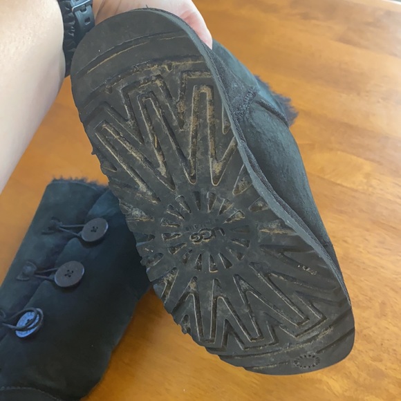 UGG Tall Bailey Button Boot 6 GUC Black - Picture 8 of 16